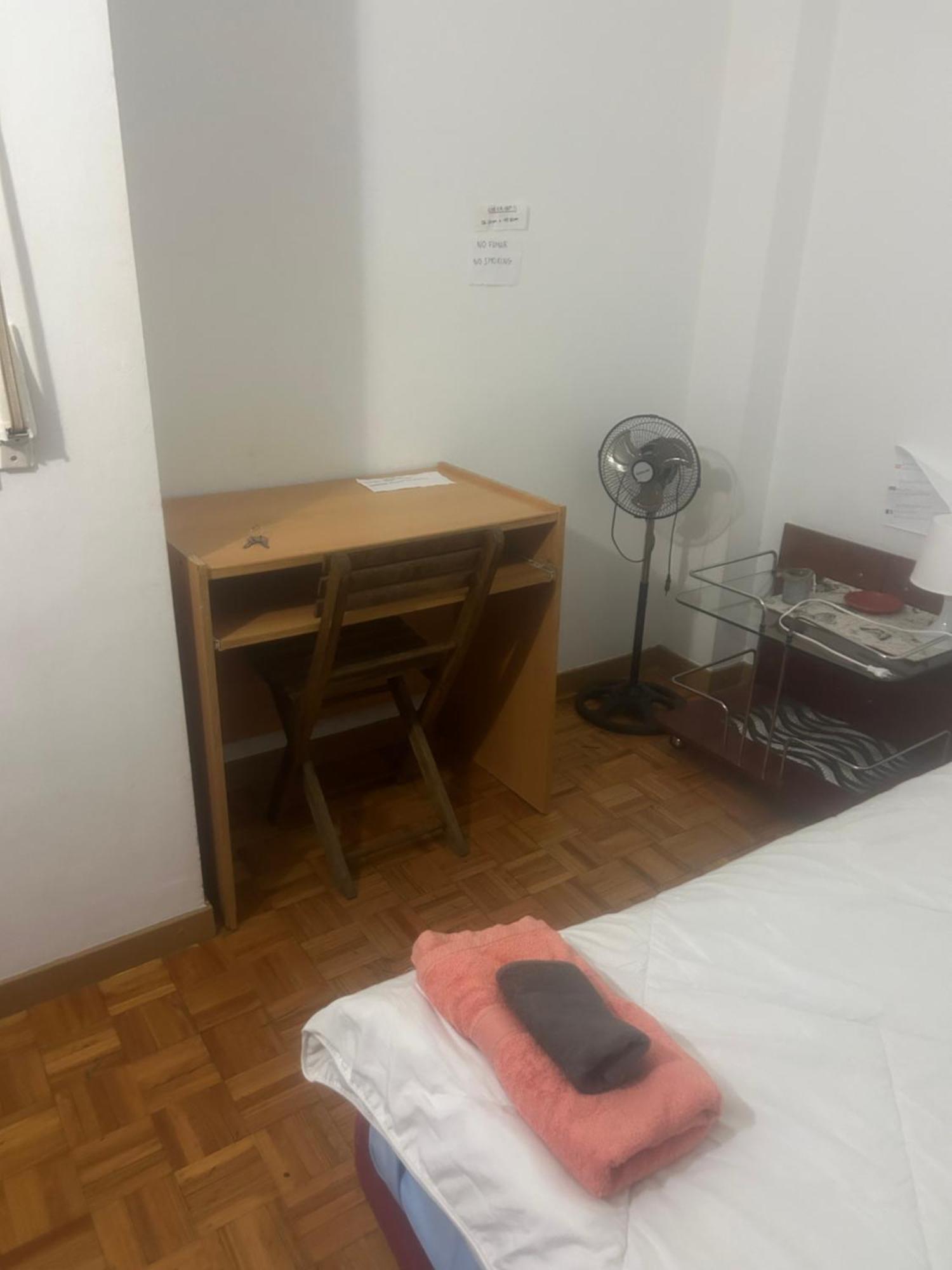 Habitacion Doble Privada En Figueres Экстерьер фото